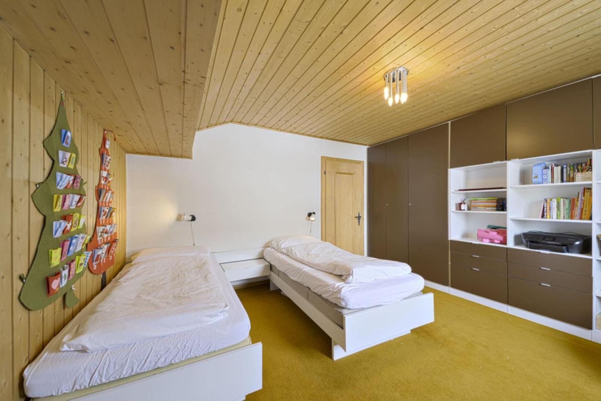 Chesa Clus - Zuoz Apartman Kültér fotó